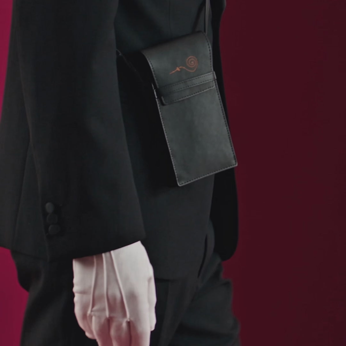 EYEWEAR CROSSBODY HOLSTER